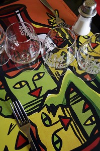 BISTROT DES QUATRE CHATS, TROUVILLE-SUR-MER, CALVADOS (14), NORMANDIE, FRANCE 