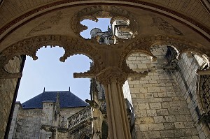 DETAIL PORTAIL, CATHEDRALE, BOURGES, CHER (18), FRANCE 