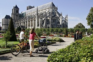 JARDINS DE L'ARCHEVECHE, BOURGES, CHER (18), FRANCE 