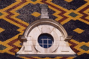 DECORATION SUR LA TOITURE DE L'HOTEL-DIEU DES HOSPICES DE BEAUNE, COTE D'OR (21), FRANCE 