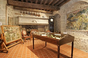 TAPISSERIE, MAISON DU TAPISSIER, AUBUSSON, CREUSE (23), FRANCE 