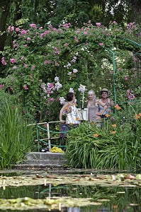 ATELIER DE PEINTURE PATRICIA DODIN, JARDIN DE CLAUDE MONET, GIVERNY, EURE (27), FRANCE 