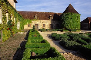 JARDIN MEDIEVAL DE BOIS-RICHEUX, EURE-ET-LOIR (28), FRANCE 