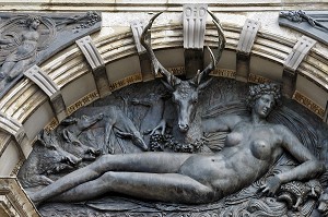 BRONZE AVEC UNE DIANE DE BENVENUTO CELLINI, PORTAIL D'ENTREE, CHATEAU D'ANET, CONSTRUIT EN 1550 PAR PHILIBERT DE L'ORME POUR DIANE DE POITIERS, FAVORITE D'HENRI II, EURE-ET-LOIR (28), FRANCE 