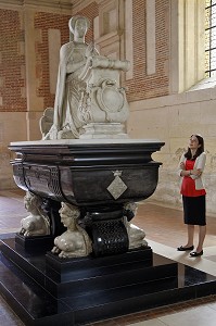 LA CHAPELLE FUNERAIRE AVEC LE TOMBEAU DE DIANE DE POITIERS AGENOUILLEE EN PRIERE, CHATEAU D'ANET, CONSTRUIT EN 1577 PAR PHILIBERT DE L'ORME POUR DIANE DE POITIERS, FAVORITE D'HENRI II, EURE-ET-LOIR (28), FRANCE 