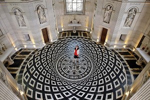 ROSACE DU CENTRE, INTERIEUR DE LA CHAPELLE DU CHATEAU D'ANET, CONSTRUIT EN 1550 PAR PHILIBERT DE L'ORME POUR DIANE DE POITIERS, FAVORITE D'HENRI II, EURE-ET-LOIR (28), FRANCE 