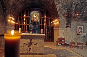 AUTEL DE NOTRE-DAME SOUS-TERRE, CRYPTE INTERIEURE DE LA CATHEDRALE DE CHARTRES, EURE-ET-LOIR (28), FRANCE 