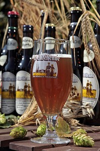 BOUTEILLES DE BIERE L'EURELIENNE, BRASSERIE ARTISANALE, MICRO BRASSERIE DE CHANDRES, EURE-ET-LOIR (28), FRANCE 