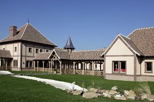 CLUB HOUSE, GOLF PARC ARBORETUM DE NANTILLY, CREATION DE ROBERT HERSANT, LA CHAUSSEE D'IVRY, EURE-ET-LOIR (28), FRANCE 