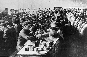 LE REFECTOIRE DES PRISONNIERS SEMINARISTES, SEMINAIRE DES BARBELES EN HOMMAGE A L'ABBE ALLEMAND FRANZ STOCK (1904-1948), LE COUDRAY, CHARTRES, EURE-ET-LOIR (28), FRANCE 