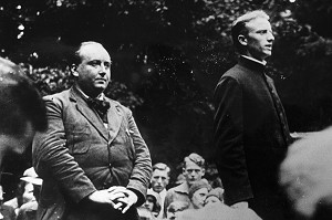 L'ABBE FRANZ STOCK ET JOSEPH FOLLIET, FONDATEUR DES COMPAGNONS DE SAINT-FRANCOIS, SEMINAIRE DES BARBELES EN HOMMAGE A L'ABBE ALLEMAND FRANZ STOCK (1904-1948), LE COUDRAY, CHARTRES, EURE-ET-LOIR (28), FRANCE 