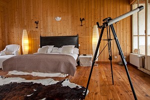 CHAMBRE D'HOTES ET GITE RURAL, DOMAINE DES EVIS, ROHAIRE, EURE-ET-LOIR (28), FRANCE 