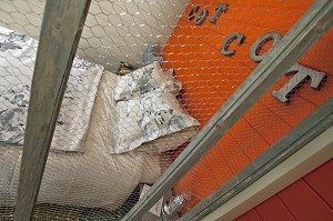 'LE POULAILLER D'HOTE', CHAMBRE D'HOTES CAMPAGNARDE SUR LE THEME DE LA POULE DE 'CHEZ NOUS CAMPAGNE', ROHAIRE, EURE-ET-LOIR (28), FRANCE 