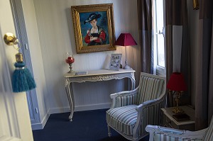 LA MAISON PARADIS, CHAMBRE D'HOTES, CHARTRES, EURE-ET-LOIR (28), FRANCE 