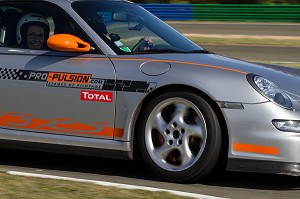 PORSCHE 997 GT3 SUR LA PISTE, STAGE DE PILOTAGE SUR CIRCUIT AUTOMOBILE, PRO-PULSION, DREUX, EURE-ET-LOIR (28), FRANCE