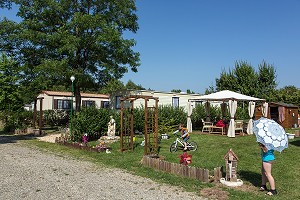 EMPLACEMENT POUR RESIDENCE SECONDAIRE A L'ANNEE, CAMPING DU PERCHE, FONTAINE-SIMON, EURE-ET-LOIR (28), FRANCE 