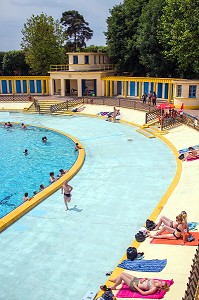 PISCINE DU CAMPING PARC DE LOISIRS DE BROU, EURE-ET-LOIR (28), FRANCE 