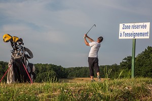 COURS ET ENTRAINEMENT, GOLF DE CHARTRES, FONTENAY-SUR-EURE, EURE-ET-LOIR (28), FRANCE 