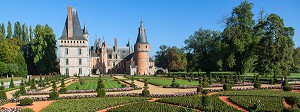 JARDINS A LA FRANCAISE DESSINES SUIVANT LES PLANS D'ANDRE LE NOTRE JARDINIER DU ROI LOUIS XIV, CHATEAU DE MAINTENON, EURE-ET-LOIR (28), FRANCE 