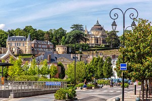 LA CHAPELLE ROYALE SAINT-LOUIS DE DREUX, NECROPOLE DE LA FAMILLE D'ORLEANS, VUE DE LA PLACE MESIRARD, DREUX, EURE-ET-LOIR (28), FRANCE 