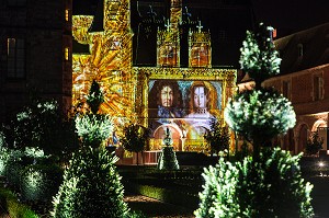 ILLUMINATION DES JARDINS A LA FRANCAISE D'ANDRE LE NOTRE ET SPECTACLE SONS ET LUMIERE, CHATEAU DE MAINTENON, EURE-ET-LOIR (28), FRANCE 