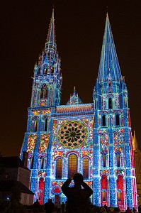 FESTIVAL DE CHARTRES EN LUMIERES SUR LE PORTAIL ROYAL DE LA CATHEDRALE NOTRE-DAME, CHARTRES, EURE-ET-LOIR (28), FRANCE 