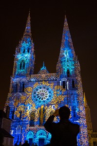 FESTIVAL DE CHARTRES EN LUMIERES SUR LE PORTAIL ROYAL DE LA CATHEDRALE NOTRE-DAME, CHARTRES, EURE-ET-LOIR (28), FRANCE 