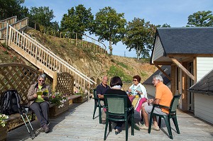 RANDONNEURS DANS LE GITE DE GROUPE LA PROVIDENCE, JOUY, EURE-ET-LOIR (28), FRANCE 