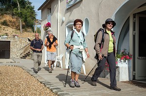 RANDONNEURS DANS LE GITE DE GROUPE LA PROVIDENCE, JOUY, EURE-ET-LOIR (28), FRANCE 