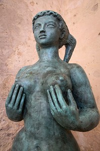 EXPOSITION DE L'ARTISTE SCULPTEUR ANTONIUCCI VOLTI (1915-1989), ANCIENNE EGLISE SAINT-NICOLAS, CHATEAU DE MAINTENON (28), FRANCE 