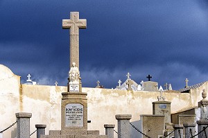 CIMETIERE DE BONIFACIO, CORSE DU SUD (2A), FRANCE 
