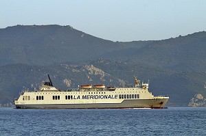 FERRY USAGE DE LA COMPAGNIE CMN 'LA MERIDIONALE' RELIANT LA CORSE AU CONTINENT, PROPRIANO, CORSE DU SUD (2A), FRANCE 