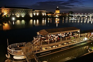 QUAI DE LA DAURADE SUR LES BERGES DE LA GARONNE, VILLE DE TOULOUSE, HAUTE-GARONNE (31), FRANCE 