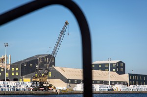 USINE ET DEPOT D'ENGRAIS CHIMIQUES, PORT DE COMMERCE DE SAINT-MALO, ILLE-ET-VILAINE (35), FRANCE 