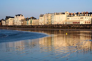 GRANDE PLAGE DU SILLON, SAINT-MALO, FRANCE 