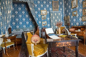 LA CHAMBRE BLEUE DE GEORGE SAND, DOMAINE GEORGE SAND, LA VALLEE NOIRE ET LE ROMANTISME DANS LE BERRY, NOHANT-VIC (36), FRANCE 