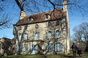LE CHATEAU DU PETIT COUDRAY, ANCIENNE MAISON DES ROBIN-DUVERNET OU GEORGE SAND RENCONTRE JULES SANDEAU, VERNEUIL-SUR-IGNERAIE, LA VALLEE NOIRE DE GEORGE SAND DANS LE BERRY (36), FRANCE
