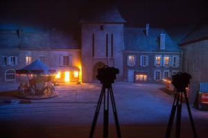 LE CINEMA ITINERANT DE LA MAISON DE JOUR DE FETE EN HOMMAGE AU FILM TOURNE DANS LE VILLAGE PAR JACQUES TATI, SAINTE-SEVERE-SUR-INDRE (36), FRANCE 