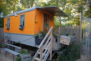 LE JARDIN DE MADAME IRMA (VOYANCE ET PREDICTIONS EN TOUT GENRE), JARDINS D'AVENIR, FESTIVAL INTERNATIONAL DES JARDINS 2011, DOMAINE DU CHATEAU DE CHAUMONT-SUR-LOIRE, LOIR-ET-CHER (41), FRANCE 