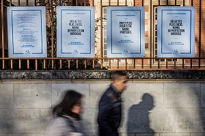 ILLUSTRATION DES REVENDICATIONS DE NOTAIRES CONTRE LE PROJET DE LOI MACRON PREVOYANT LA BAISSE DES TARIFS, ORLEANS, (45) LOIRET, CENTRE, FRANCE 