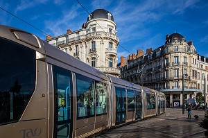 TRAMWAY TAO, PLACE DU MARTROI, ORLEANS, (45) LOIRET, CENTRE, FRANCE 
