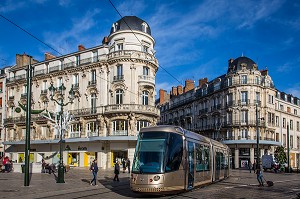 TRAMWAY TAO, PLACE DU MARTROI, ORLEANS, (45) LOIRET, CENTRE, FRANCE 