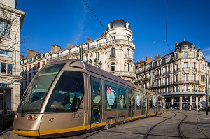 TRAMWAY TAO, PLACE DU MARTROI, ORLEANS, (45) LOIRET, CENTRE, FRANCE 