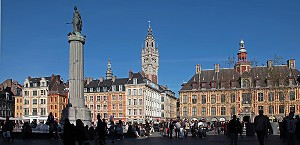 STATUE DE LA DEESSE, BEFFROI, CHAMBRE DU COMMERCE DE L'INDUSTRIE (CCI) ET VIEILLE BOURSE, LILLE, NORD (59), FRANCE 