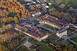 VUE AERIENNE DU HARAS NATIONAL DU PIN, PAYS D'ARGENTAN, ORNE (61), NORMANDIE, FRANCE 