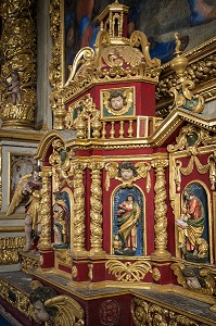 DETAIL DU RETABLE REMARQUABLE DE LA CHAPELLE SAINT-PIERRE, 17 EME SIECLE, SAINT-NICOLAS-DE SOMMAIRE (61) ORNE, BASSE-NORMANDIE, FRANCE 