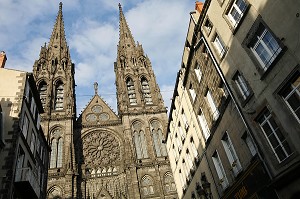 CATHEDRALE NOTRE DAME DE L'ASSOMPTION, CLERMONT FERRAND, REGION AUVERGNE, PUY-DE-DOME (63), AUVERGNE, FRANCE 