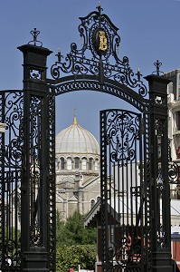 PORTAIL D'ENTEE DE L'HOTEL DU PALAIS ET EGLISE ORTHODOXE SAINT-ALEXANDRE NEVSKY, PAYS BASQUE, COTE BASQUE, BIARRITZ, PYRENEES ATLANTIQUES, (64), FRANCE 