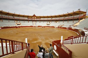 ARENES DE BAYONNE, TAUROMACHIE, BAYONNE, PYRENEES ATLANTIQUES, (64), FRANCE, PAYS BASQUE, COTE BASQUE 