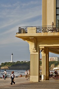 PROMENADE DE FRONT DE MER, GRANDE PLAGE, CASINO, ARCHITECTURE ART DECO, BIARRITZ, PYRENEES ATLANTIQUES, (64), FRANCE, PAYS BASQUE, COTE BASQUE 